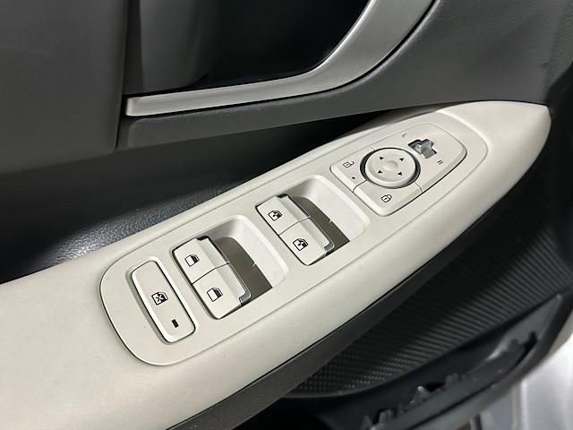 Used 2025 Hyundai Sonata SEL image 11