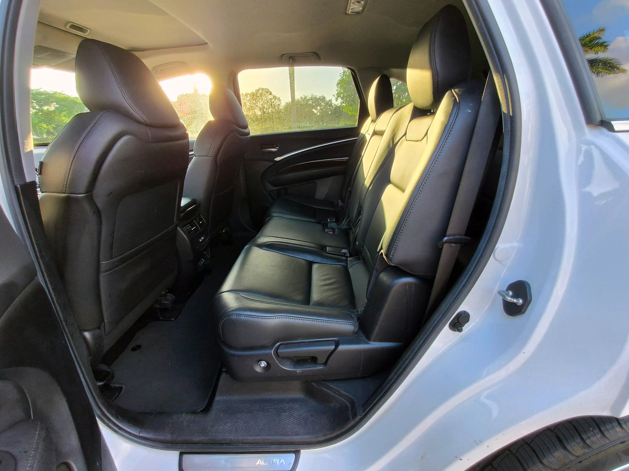 Used 2020 Acura MDX SH-AWD image 30