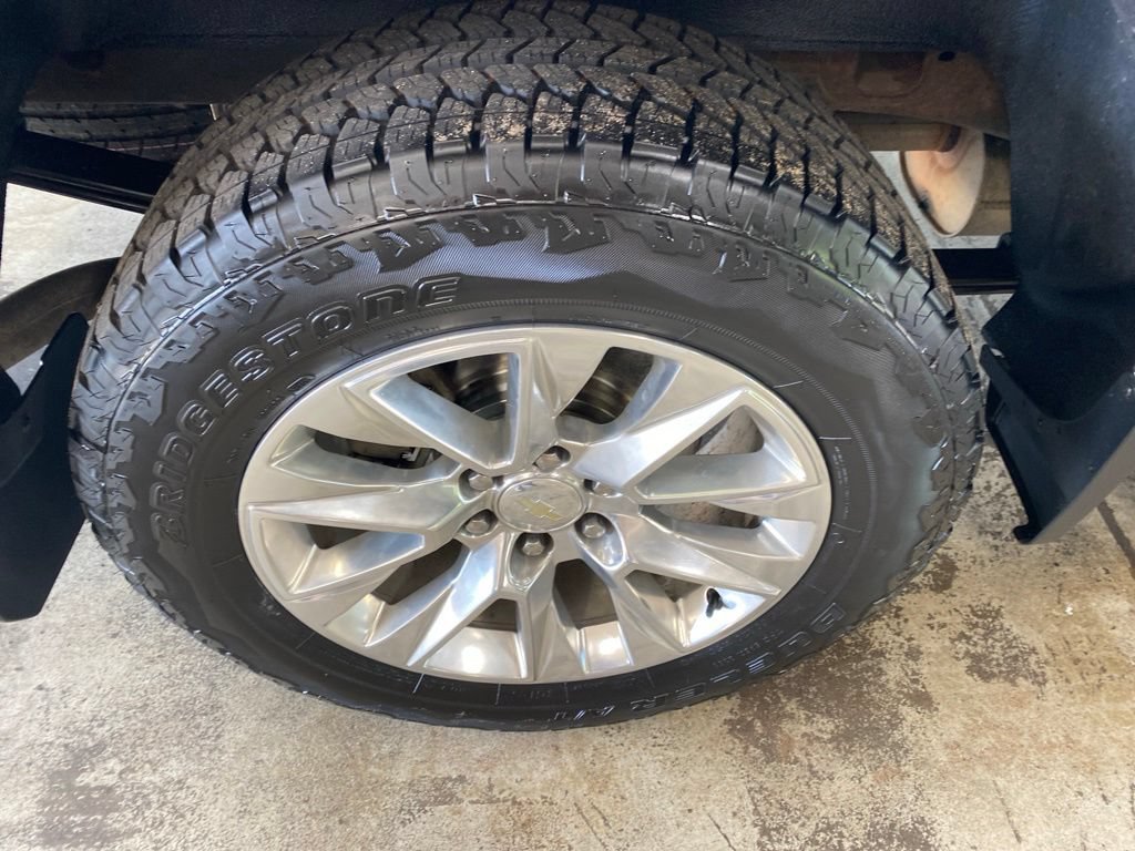 Used 2019 Chevrolet Silverado 1500 LT w/ All-Star Edition AWD/4WD image 10