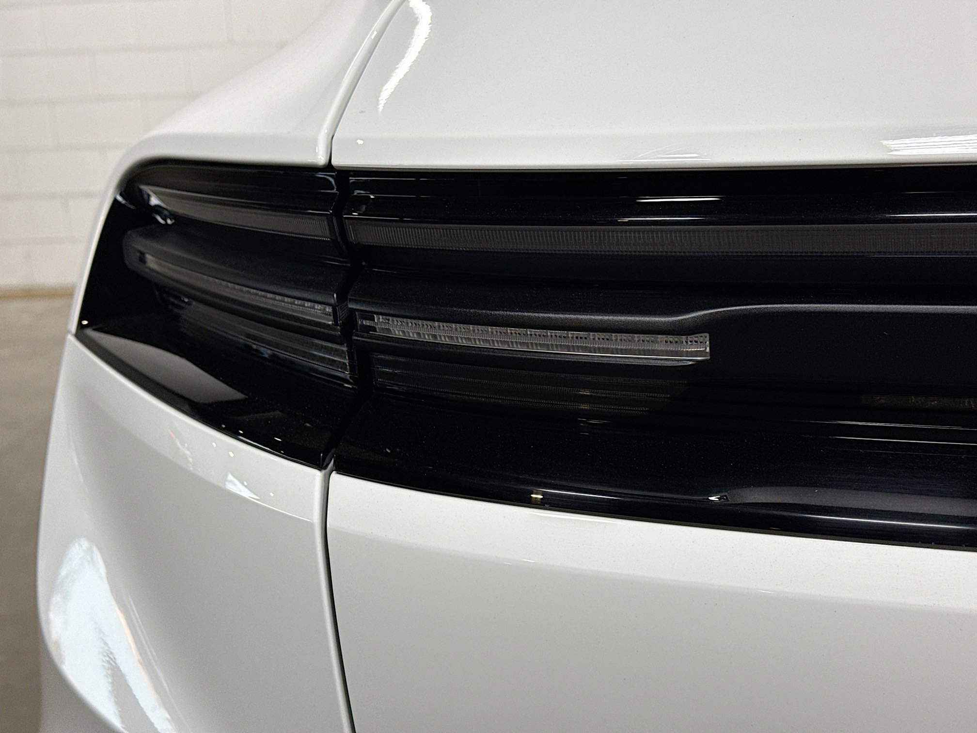 Certified 2025 Porsche Macan 4 Electric image 11