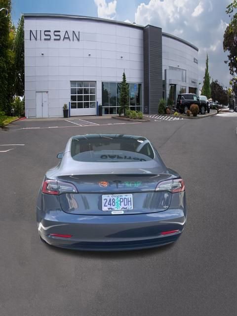 Used 2023 Tesla Model 3 Standard Range image 12