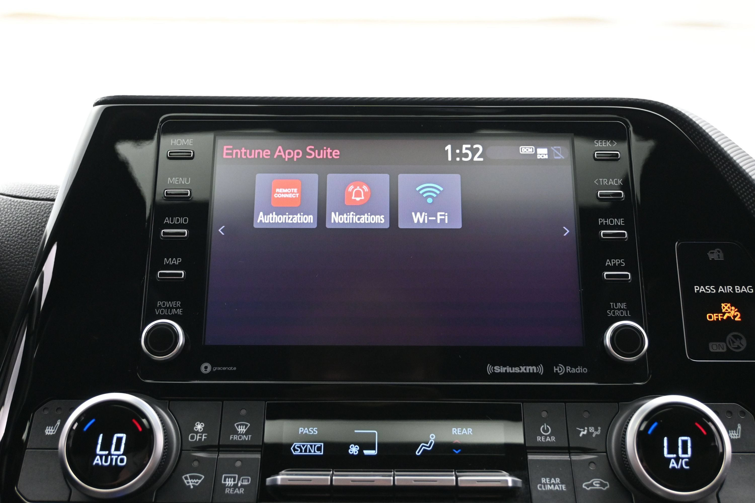 Used 2021 Toyota Highlander XSE FWD image 35