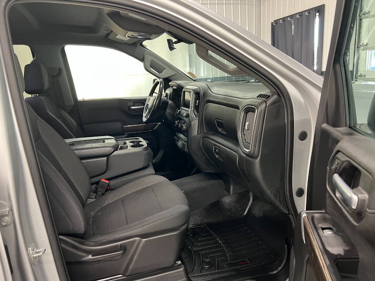 Used 2020 Chevrolet Silverado 1500 LT w/ All-Star Edition AWD/4WD image 10