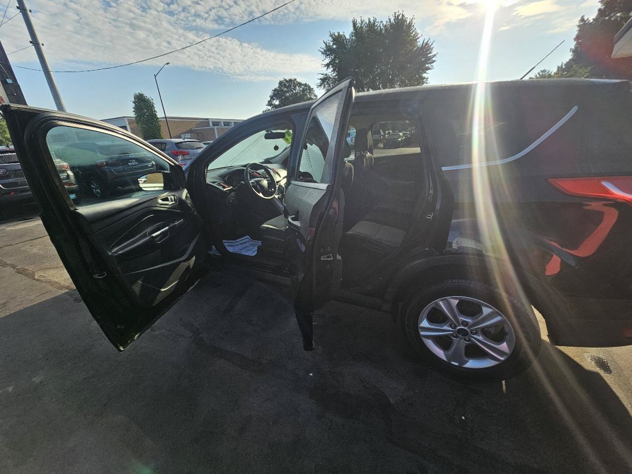 Used 2015 Ford Escape SE AWD/4WD image 23