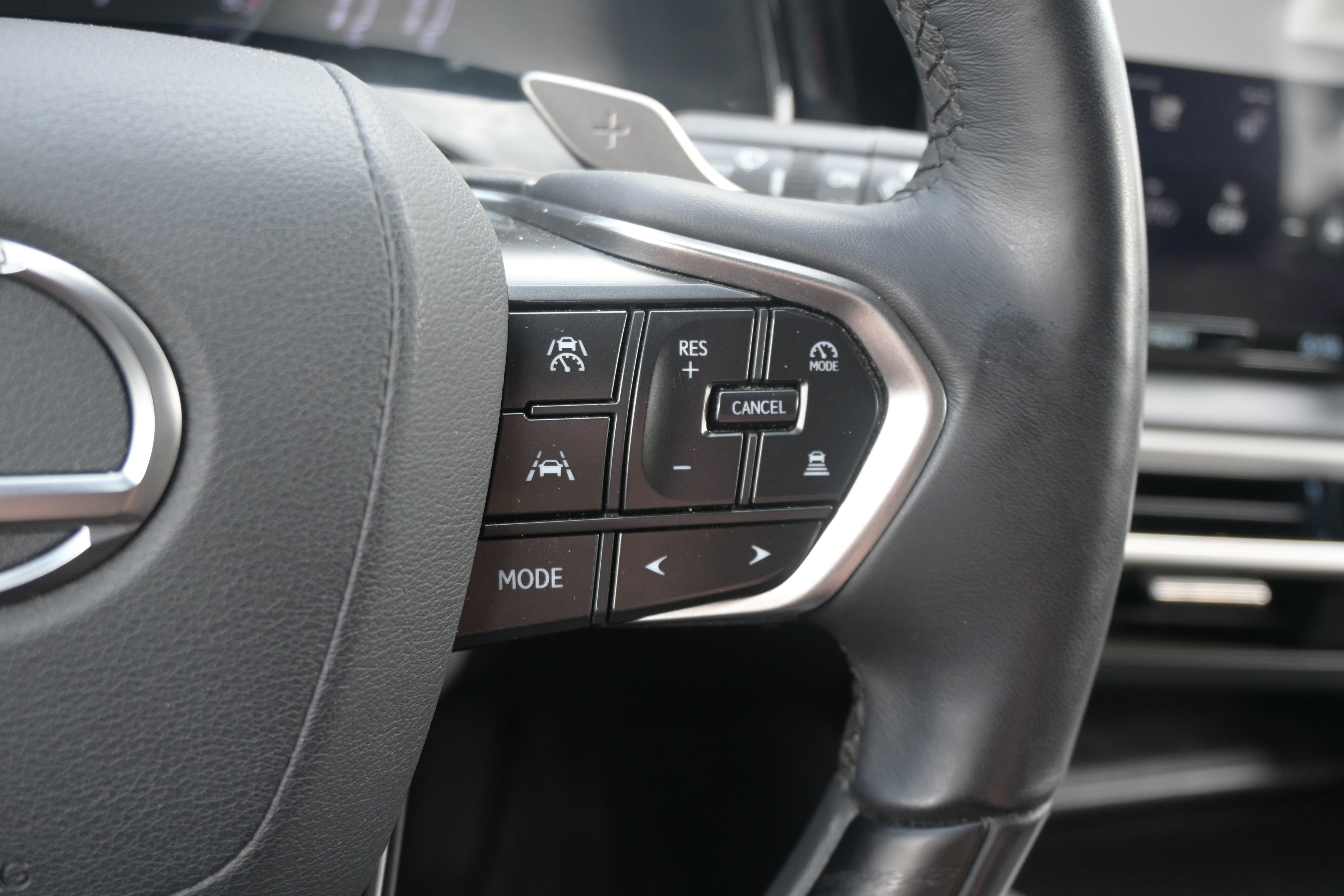 Used 2023 Lexus RX 350 Premium w/ Accessory Package AWD/4WD image 27