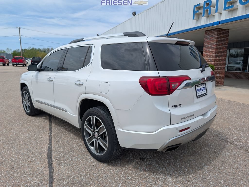 Used 2017 GMC Acadia Denali w/ Technology Package AWD/4WD image 3