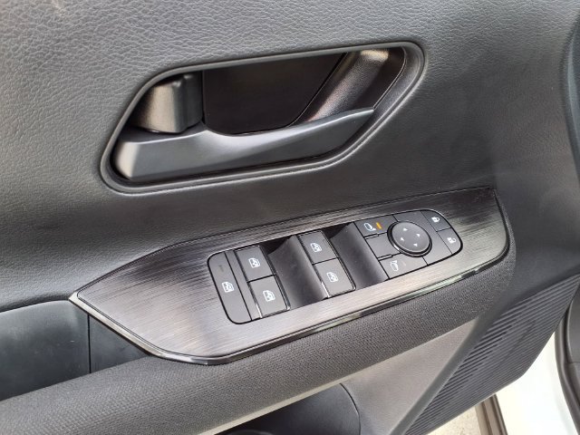 New 2026 Nissan Kicks S FWD image 13