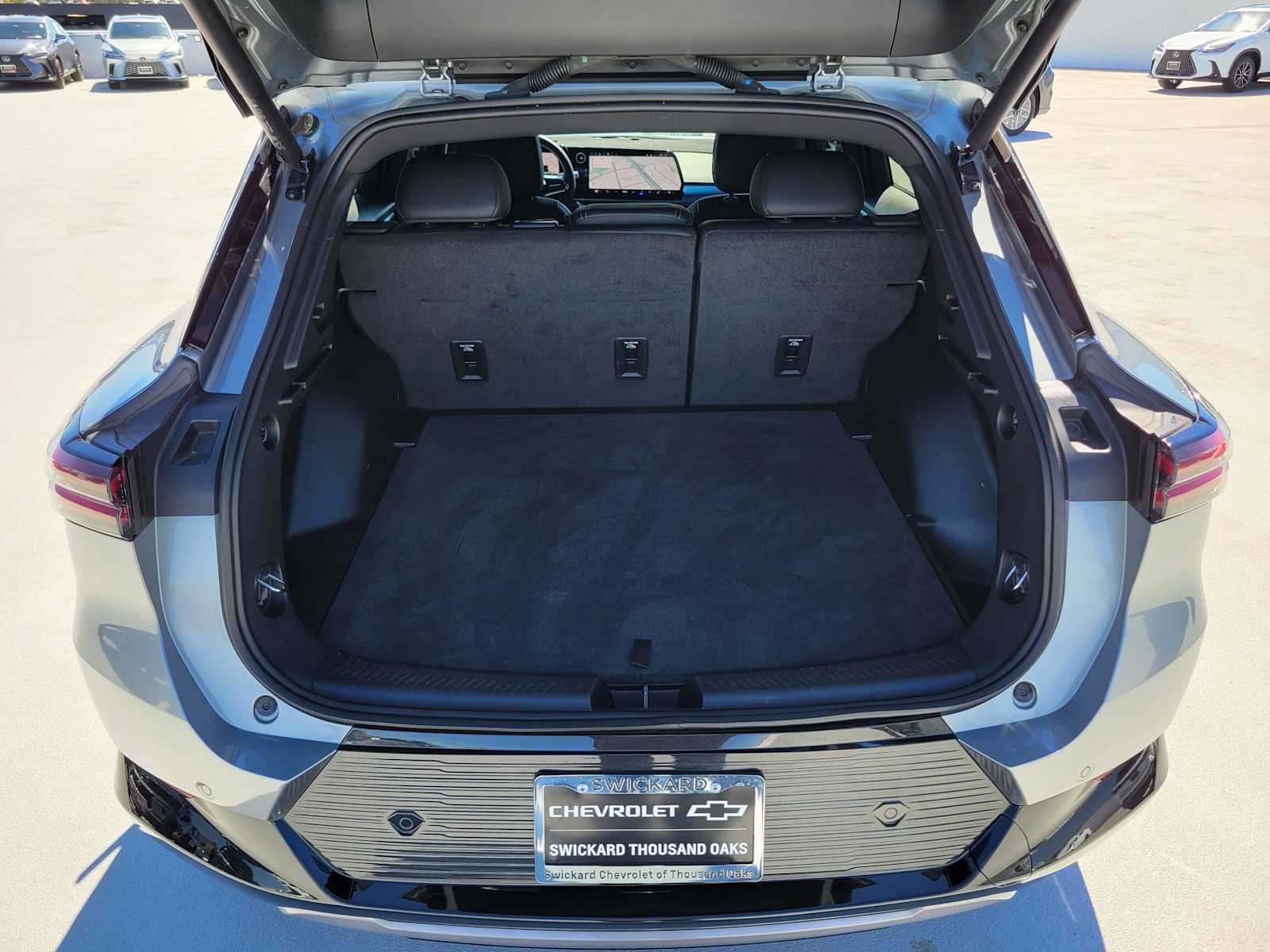 Used 2024 Chevrolet Equinox EV LT FWD image 14
