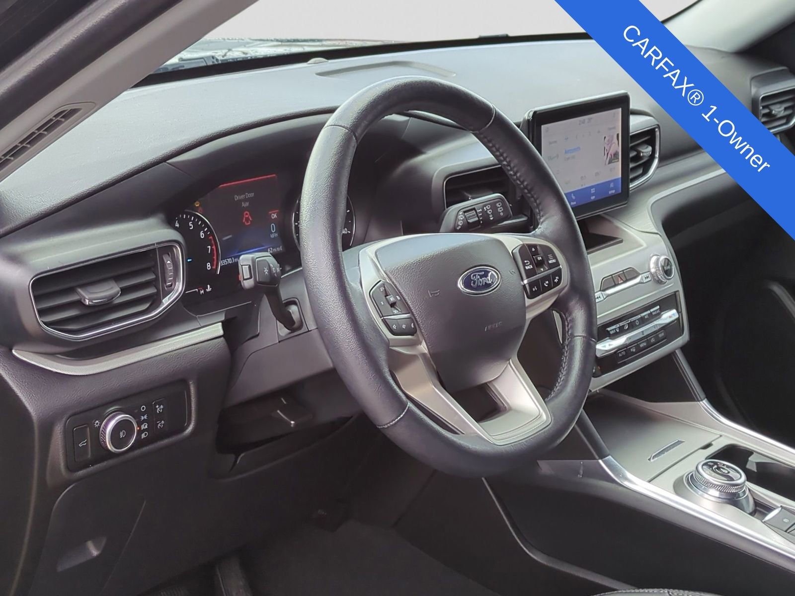 Used 2023 Ford Explorer XLT w/ Equipment Group 202A image 2