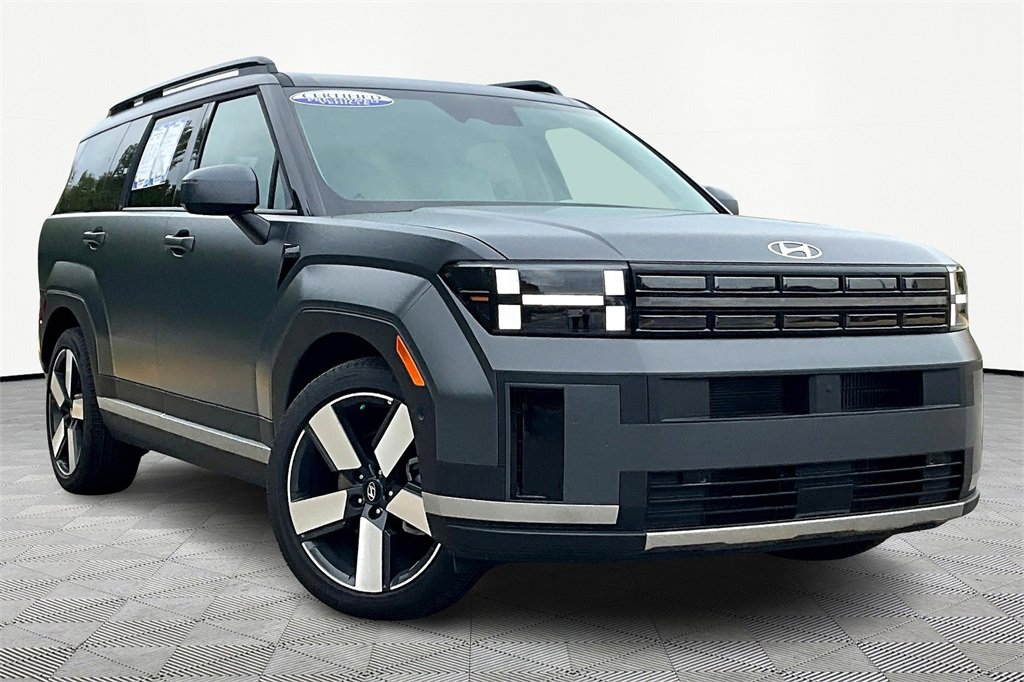 Used 2025 Hyundai Santa Fe Limited image 12