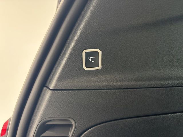 New 2026 Chrysler Pacifica Limited w/ S Appearance Package image 13