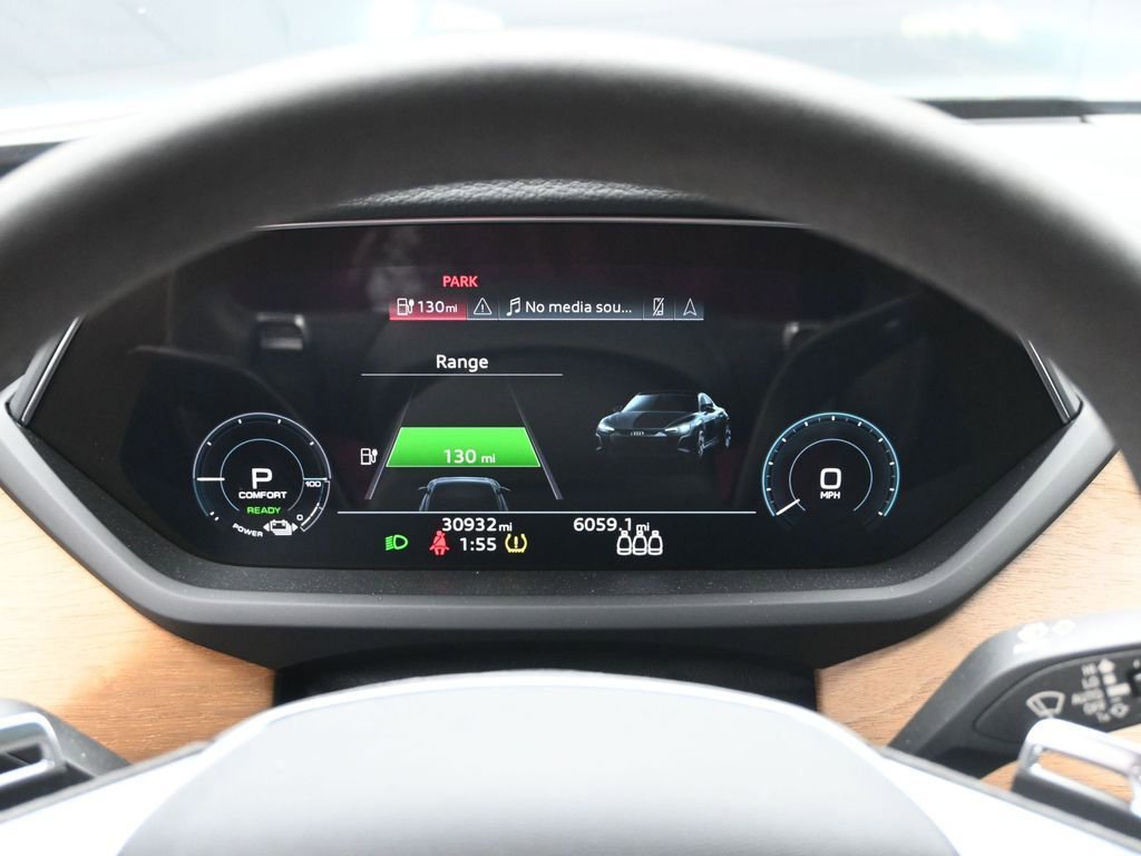 Used 2023 Audi e-tron GT Premium Plus image 12