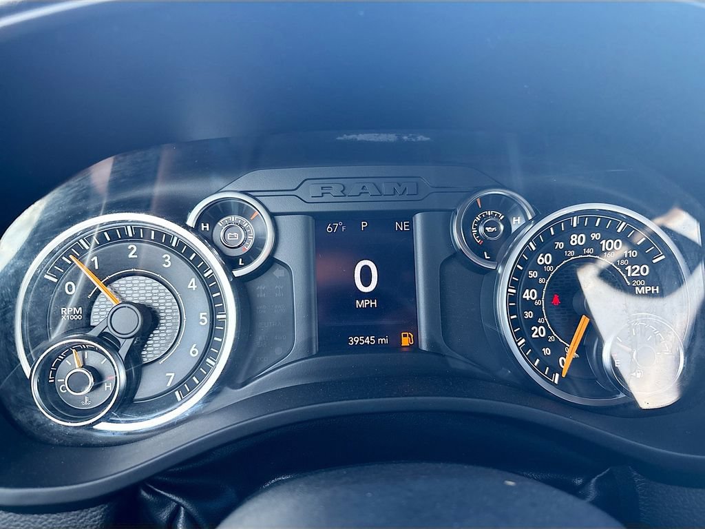 Used 2022 RAM 1500 Big Horn AWD/4WD image 12