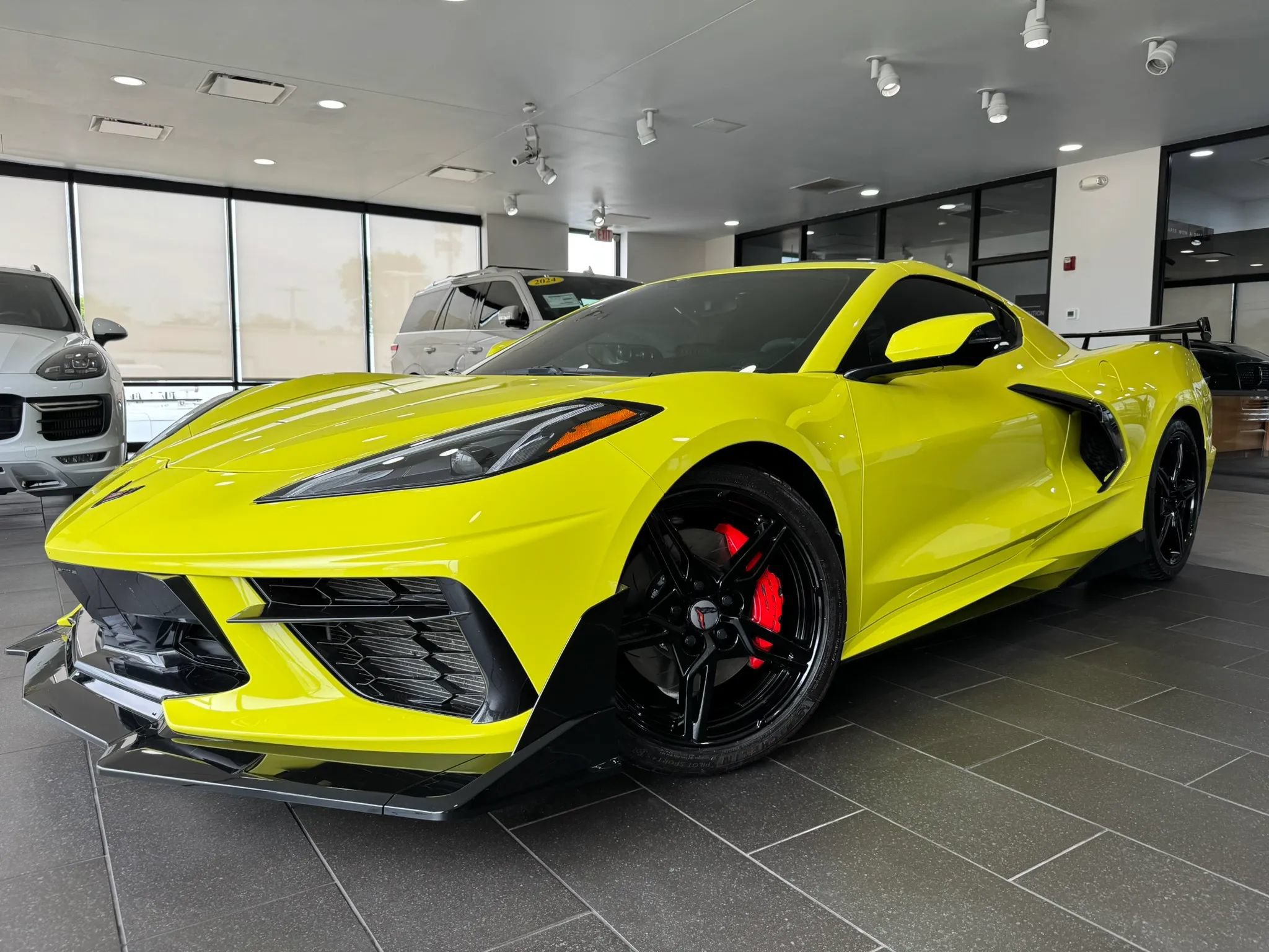 Used 2023 Chevrolet Corvette Stingray Coupe w/ Z51 Performance Package RWD image 16
