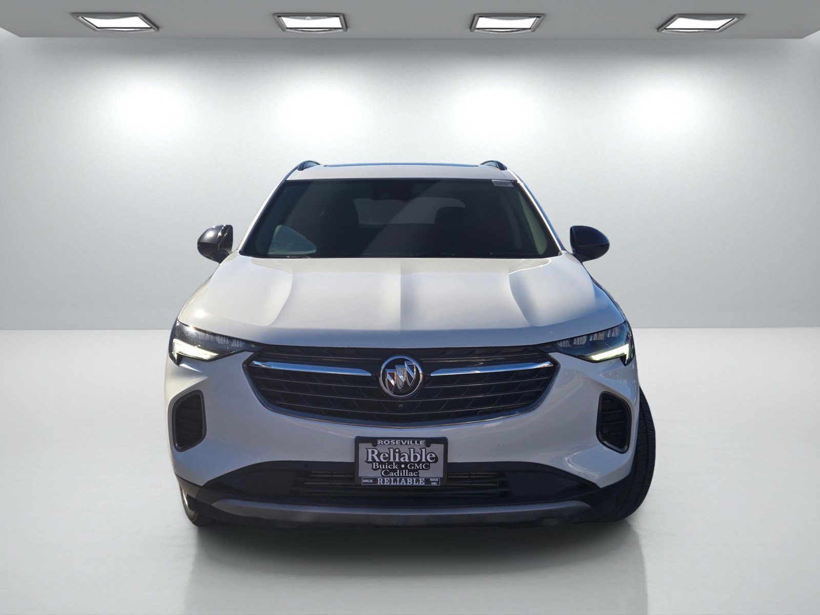 Used 2021 Buick Envision Essence w/ Technology Package I image 2