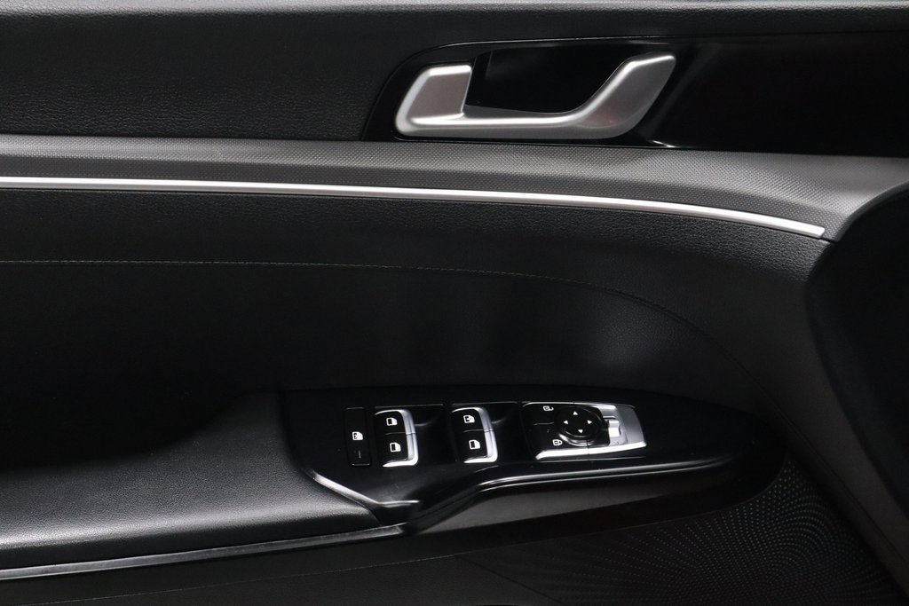 Used 2021 Kia K5 LX image 22