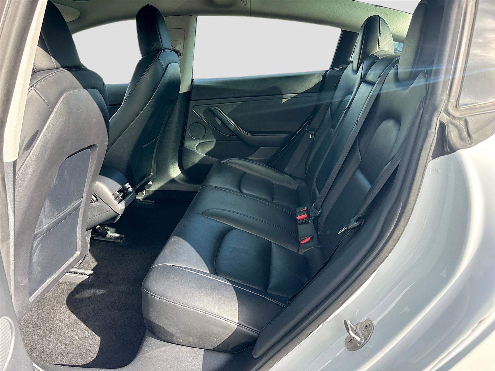 Used 2023 Tesla Model 3 Standard Range image 25