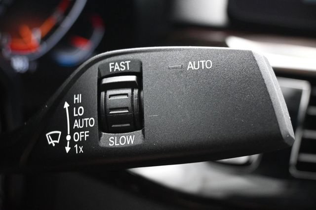 Used 2021 BMW 530i xDrive w/ Premium Package AWD/4WD image 23