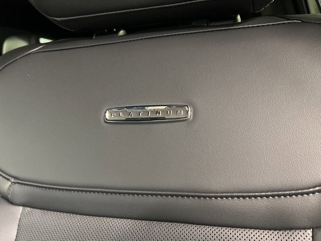 New 2026 Ford Expedition Platinum image 29