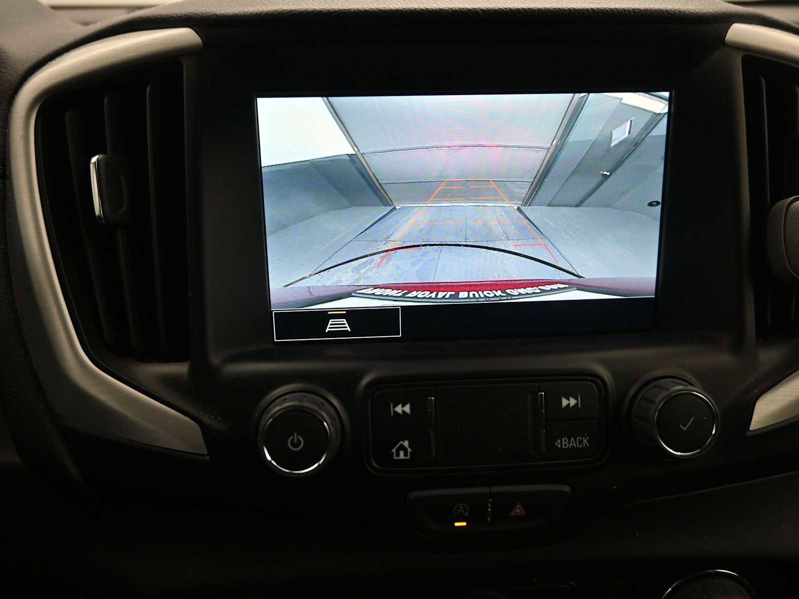 Used 2023 GMC Terrain SLT image 14