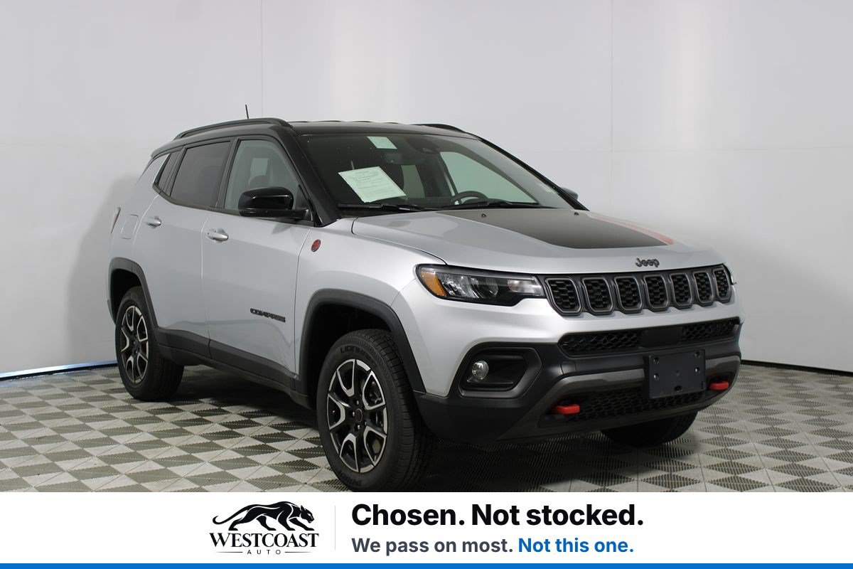 Used 2025 Jeep Compass Trailhawk