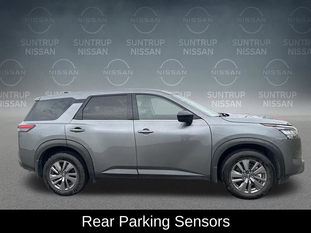 Used 2025 Nissan Pathfinder S image 8