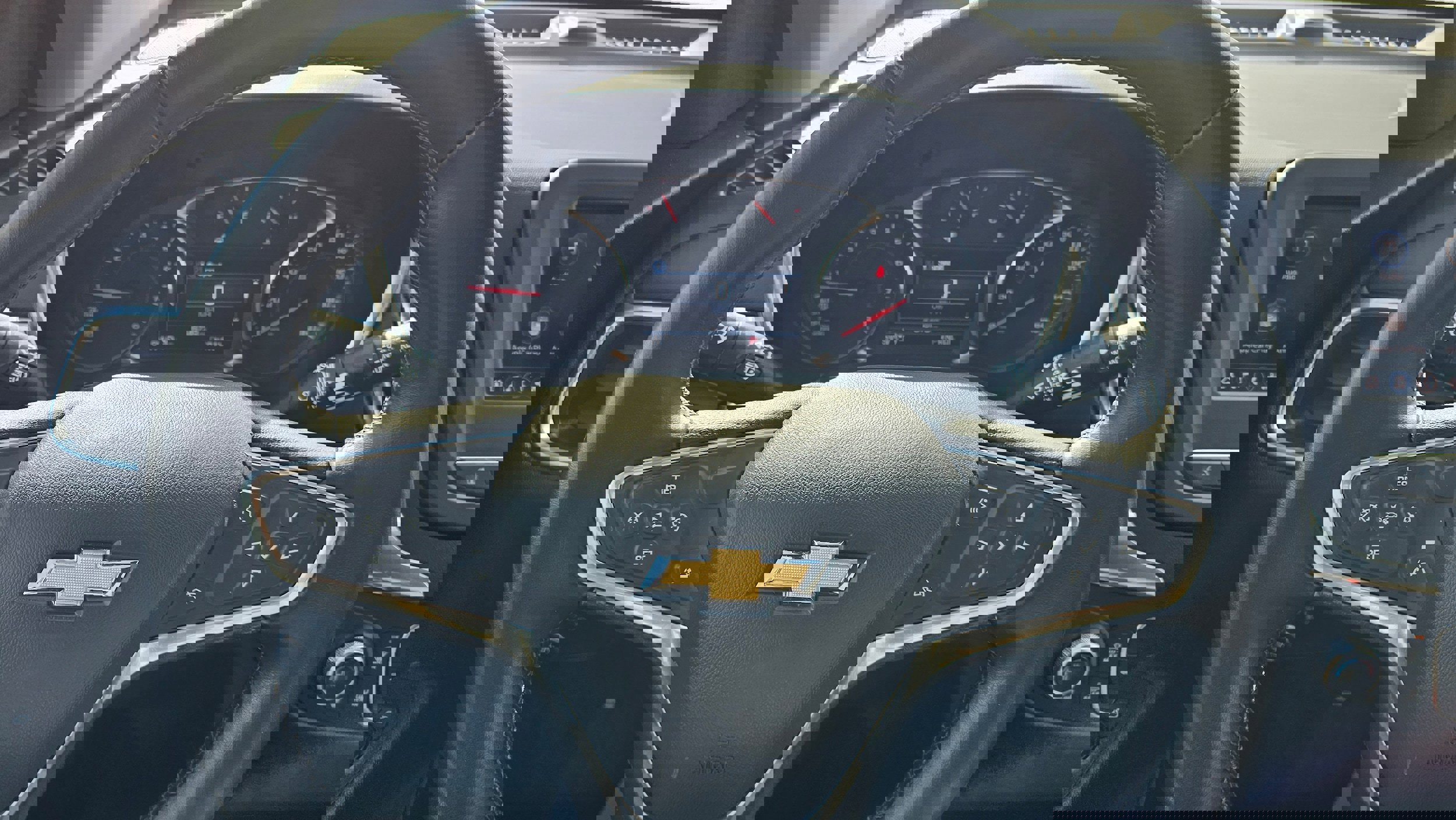 Used 2023 Chevrolet Equinox LT w/ Driver Convenience Package image 27