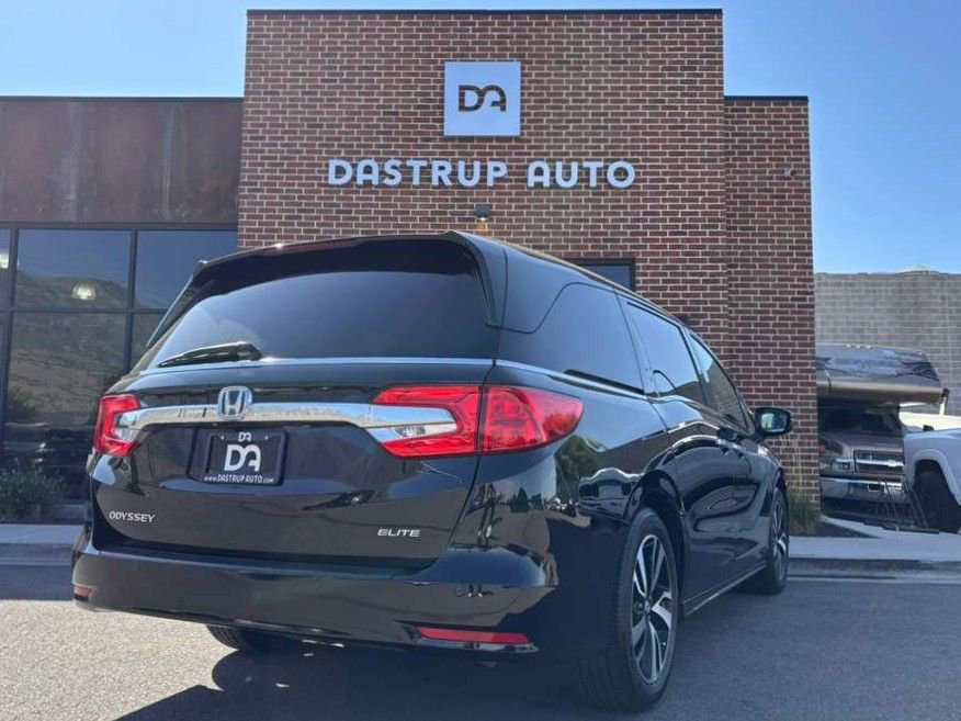Used 2020 Honda Odyssey Elite image 4