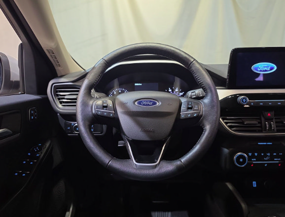 Used 2020 Ford Escape SEL AWD/4WD image 2