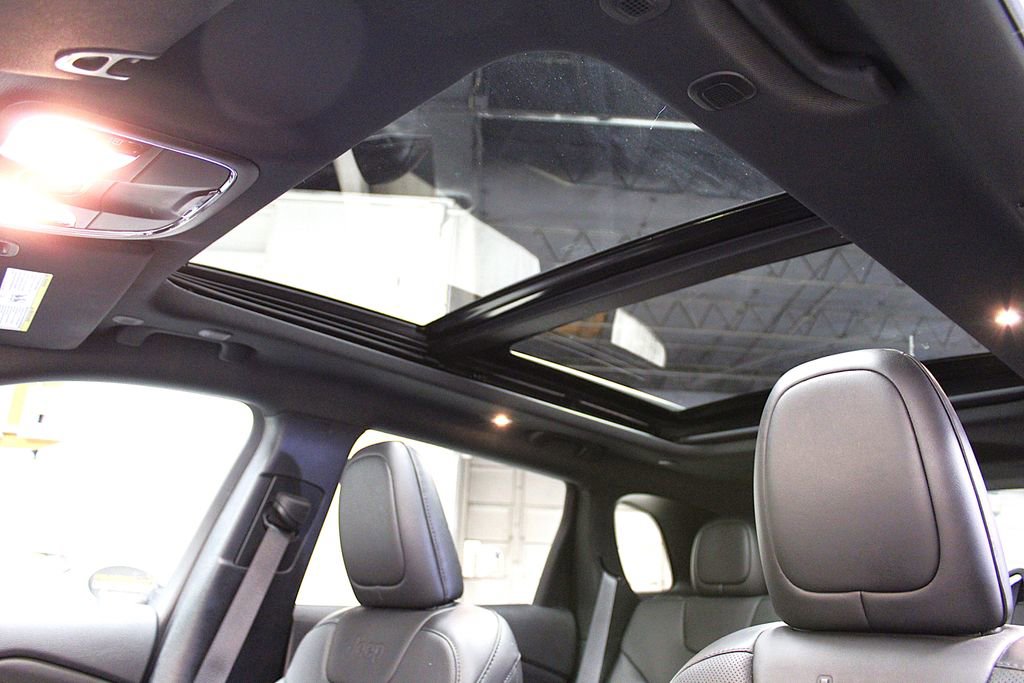 Certified 2020 Jeep Cherokee High Altitude AWD/4WD image 27