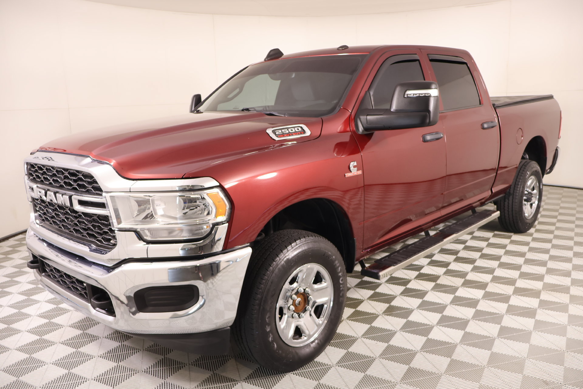 Used 2024 RAM 2500 Tradesman w/ Chrome Appearance Group AWD/4WD image 10