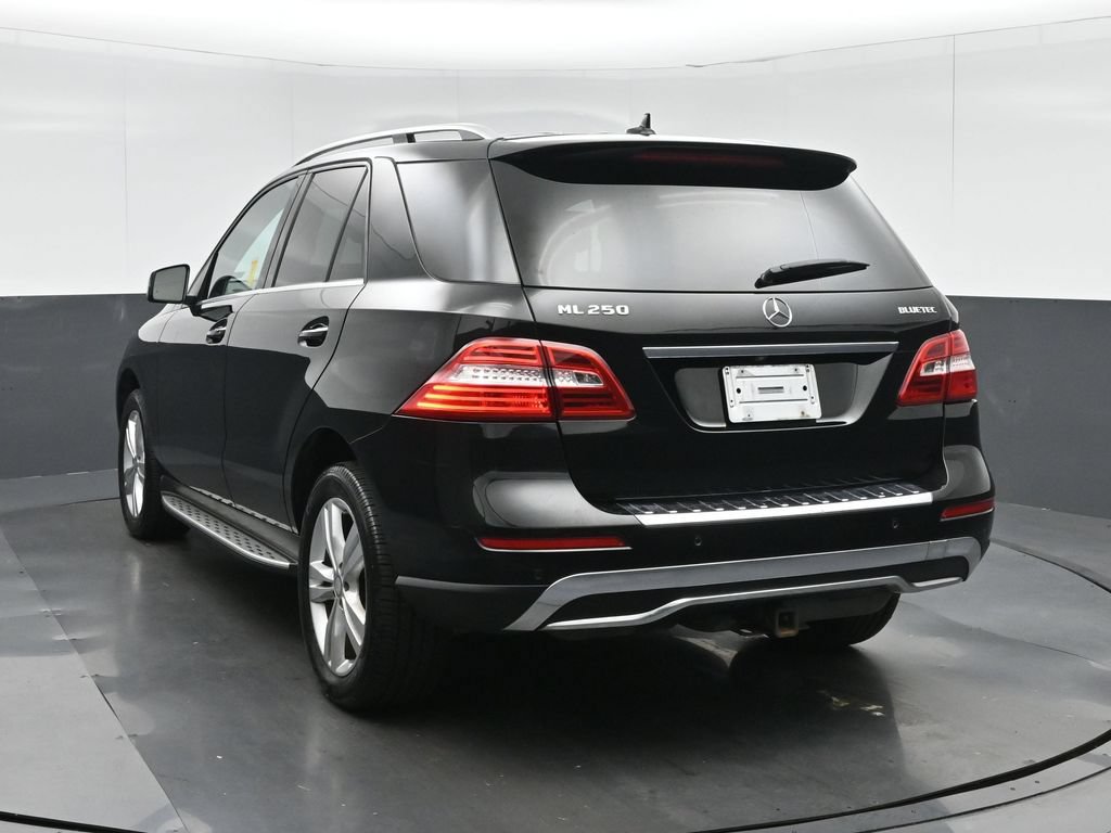 Used 2015 Mercedes-Benz ML 250 BlueTEC 4MATIC image 5