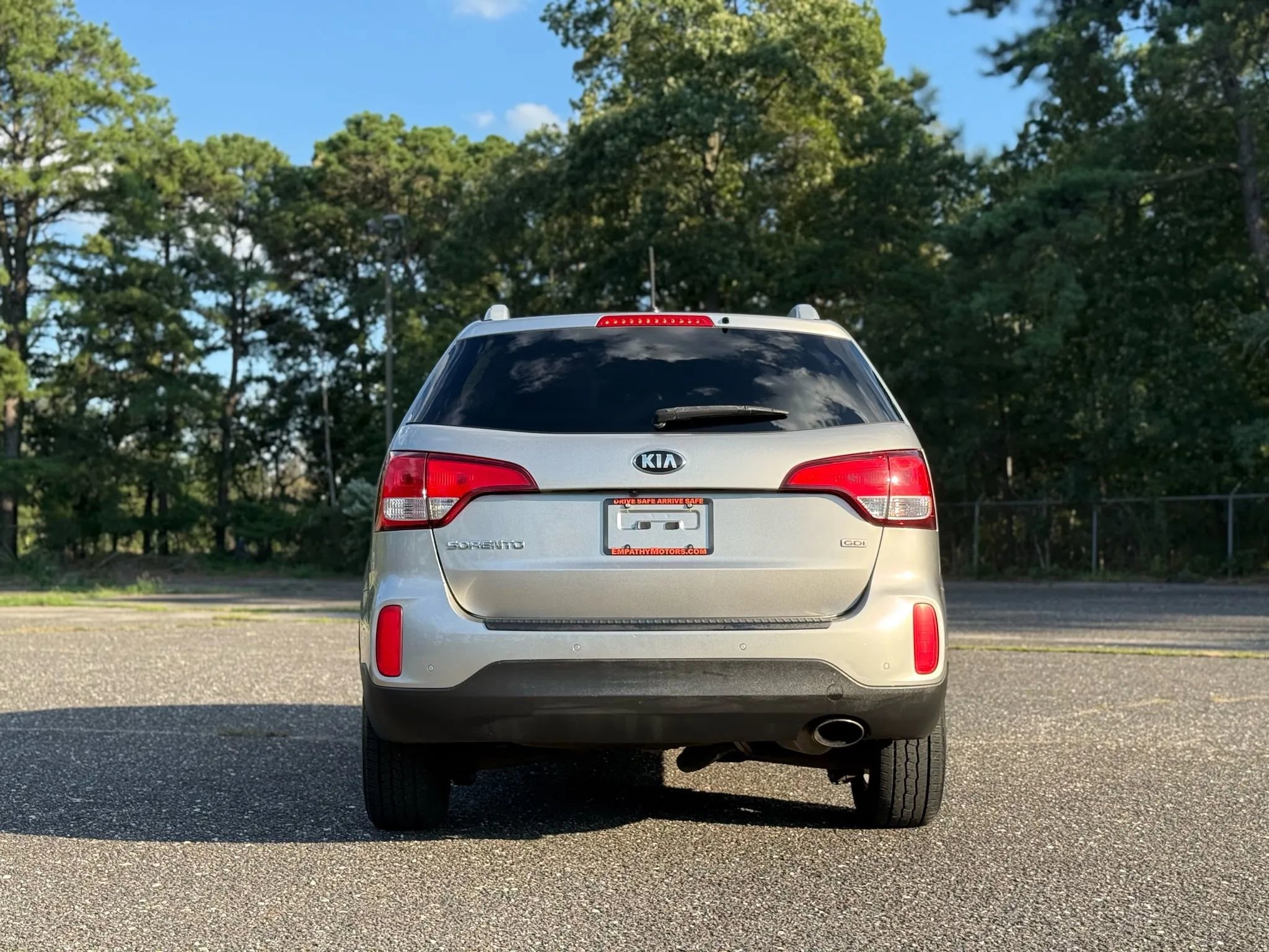 Used 2015 Kia Sorento LX image 4