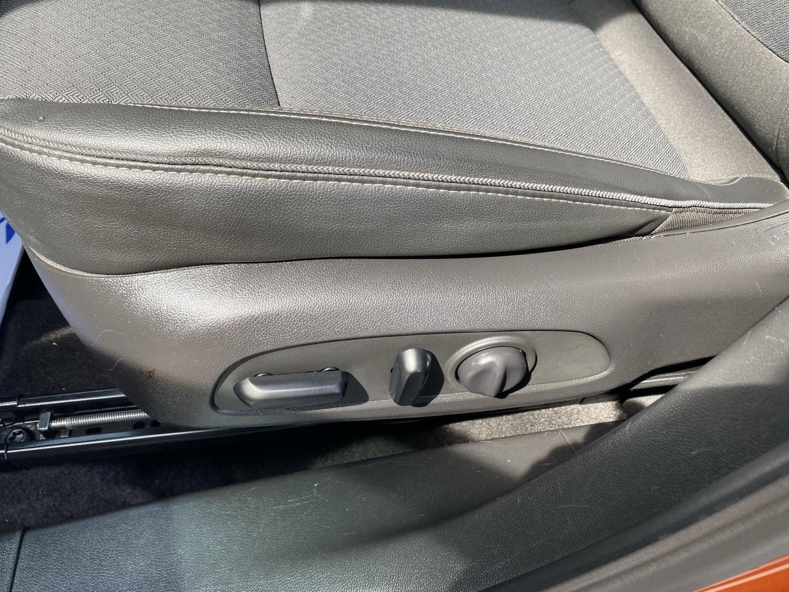 Used 2022 Buick Encore GX Select image 15