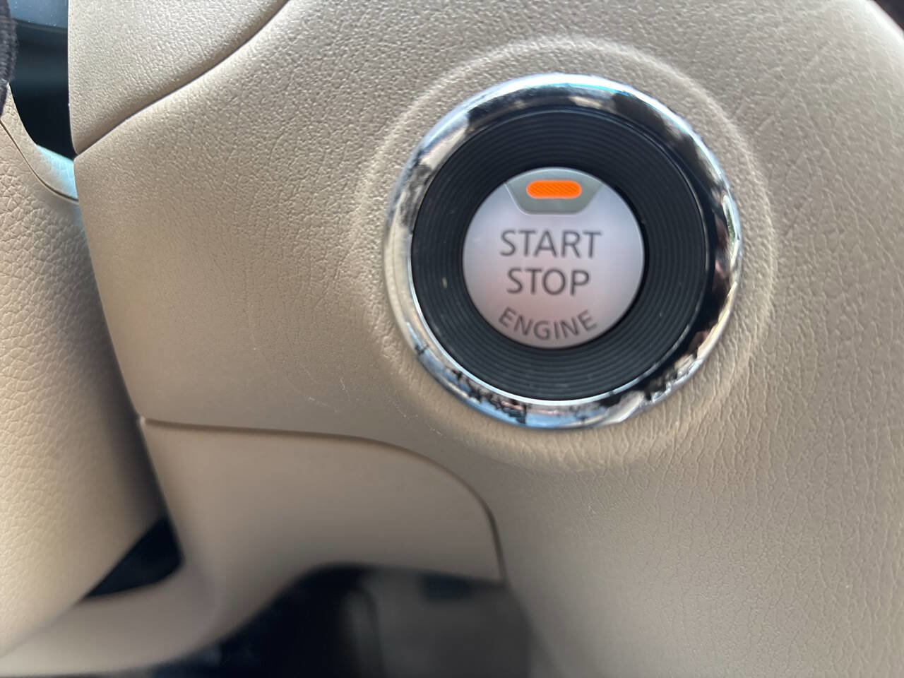 Used 2013 Nissan Pathfinder SL FWD image 31