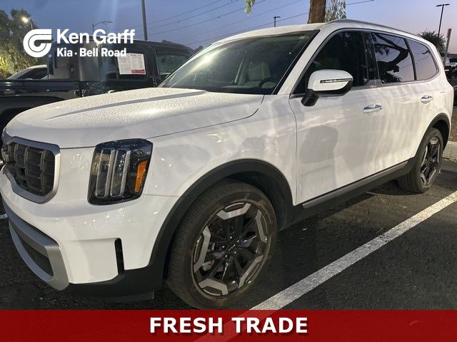 Certified 2025 Kia Telluride S FWD image 1