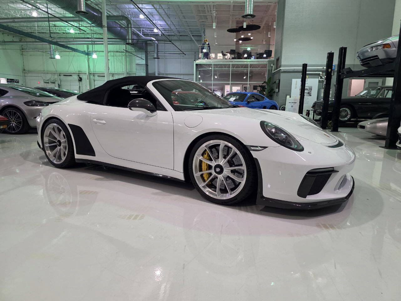 Used 2019 Porsche 911 Speedster RWD image 40