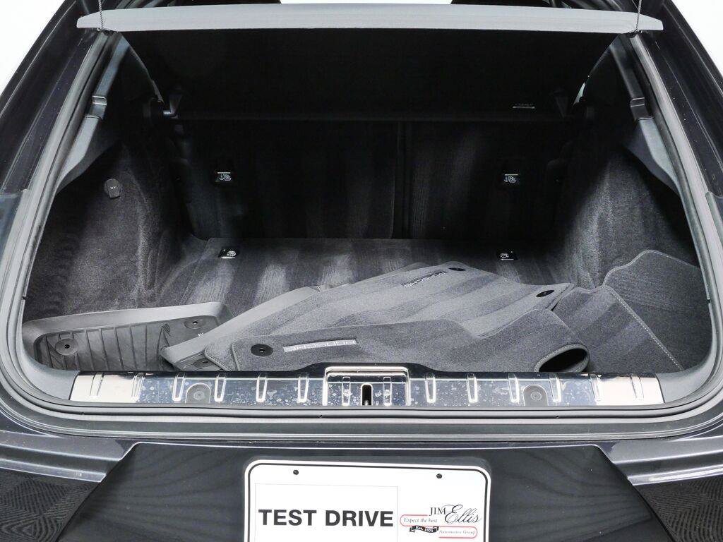 Certified 2023 Porsche Panamera image 31