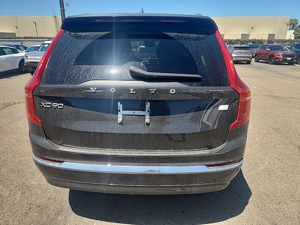 Used 2024 Volvo XC90 T8 Ultimate w/ Protection Package Premier AWD/4WD image 10