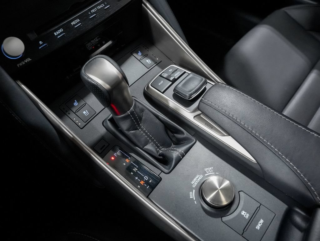 Used 2018 Lexus IS 350 F Sport RWD image 17