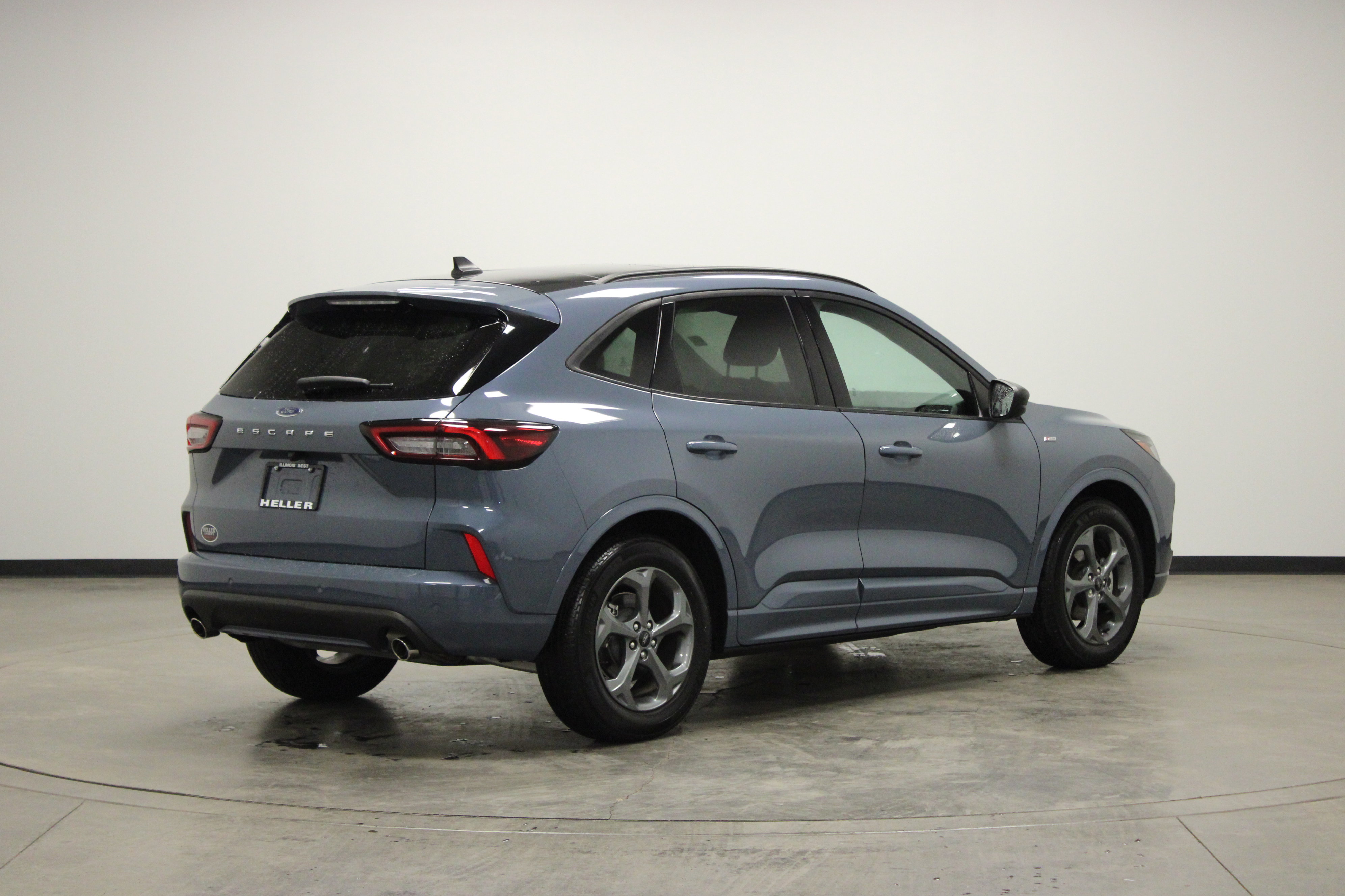 Used 2024 Ford Escape ST-Line w/ Tech Pack #1 image 8