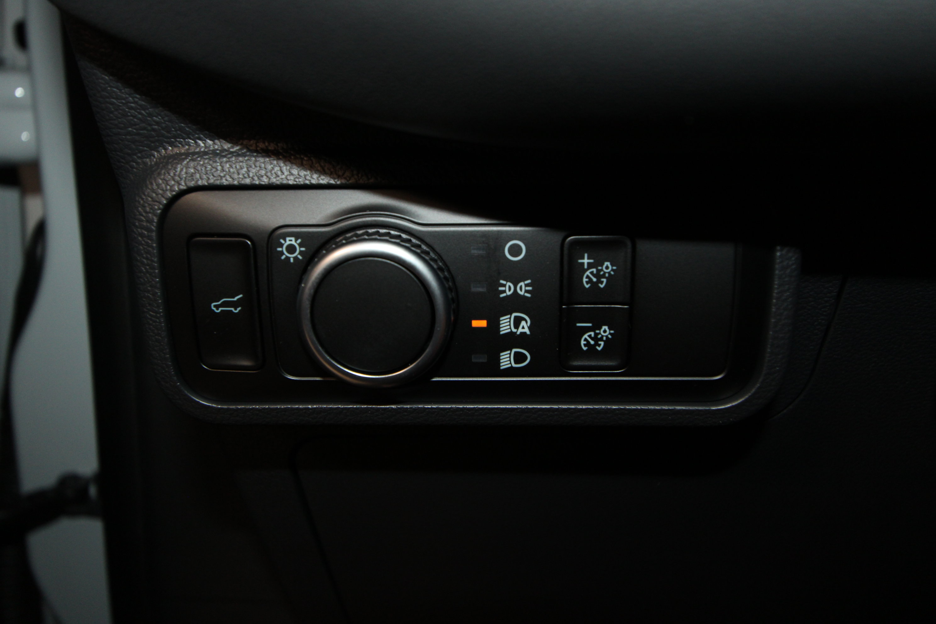 New 2027 Ford Explorer Active AWD/4WD image 7
