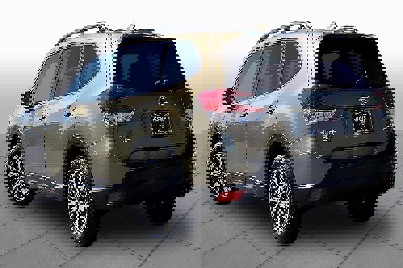 Used 2023 Subaru Forester Limited image 12