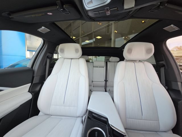 Used 2026 Cadillac Lyriq Premium Luxury w/ LPO, Floor Liner Package AWD/4WD image 29