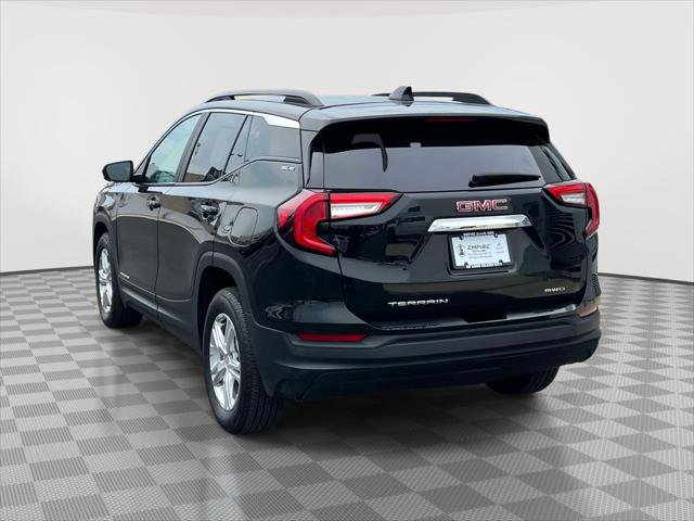 Used 2023 GMC Terrain SLE w/ Driver Convenience Package AWD/4WD image 5