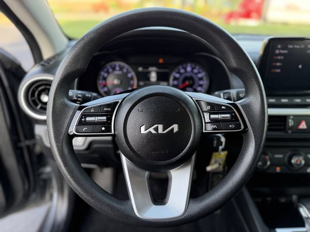 Used 2024 Kia Forte LXS FWD image 3