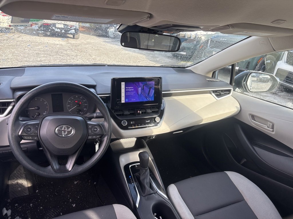 Used 2023 Toyota Corolla LE image 10