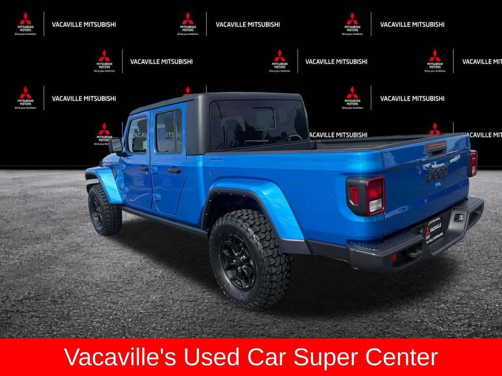 Used 2022 Jeep Gladiator Sport AWD/4WD image 3