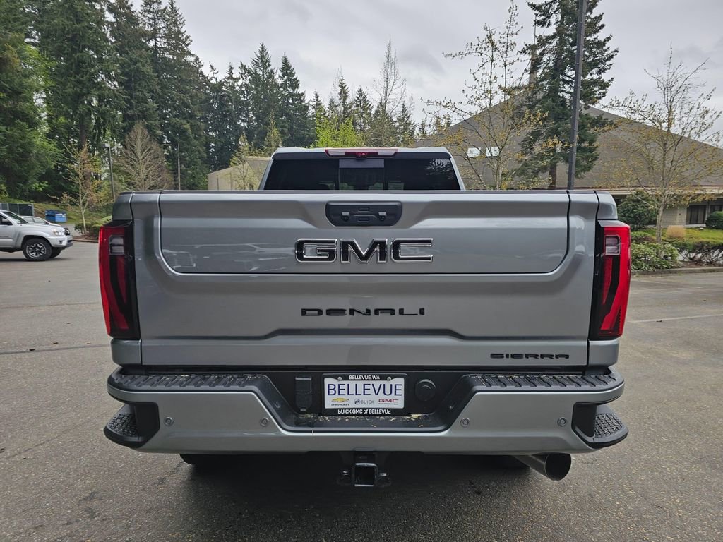 New 2026 GMC Sierra 3500 Denali w/ Denali Reserve Package AWD/4WD image 4
