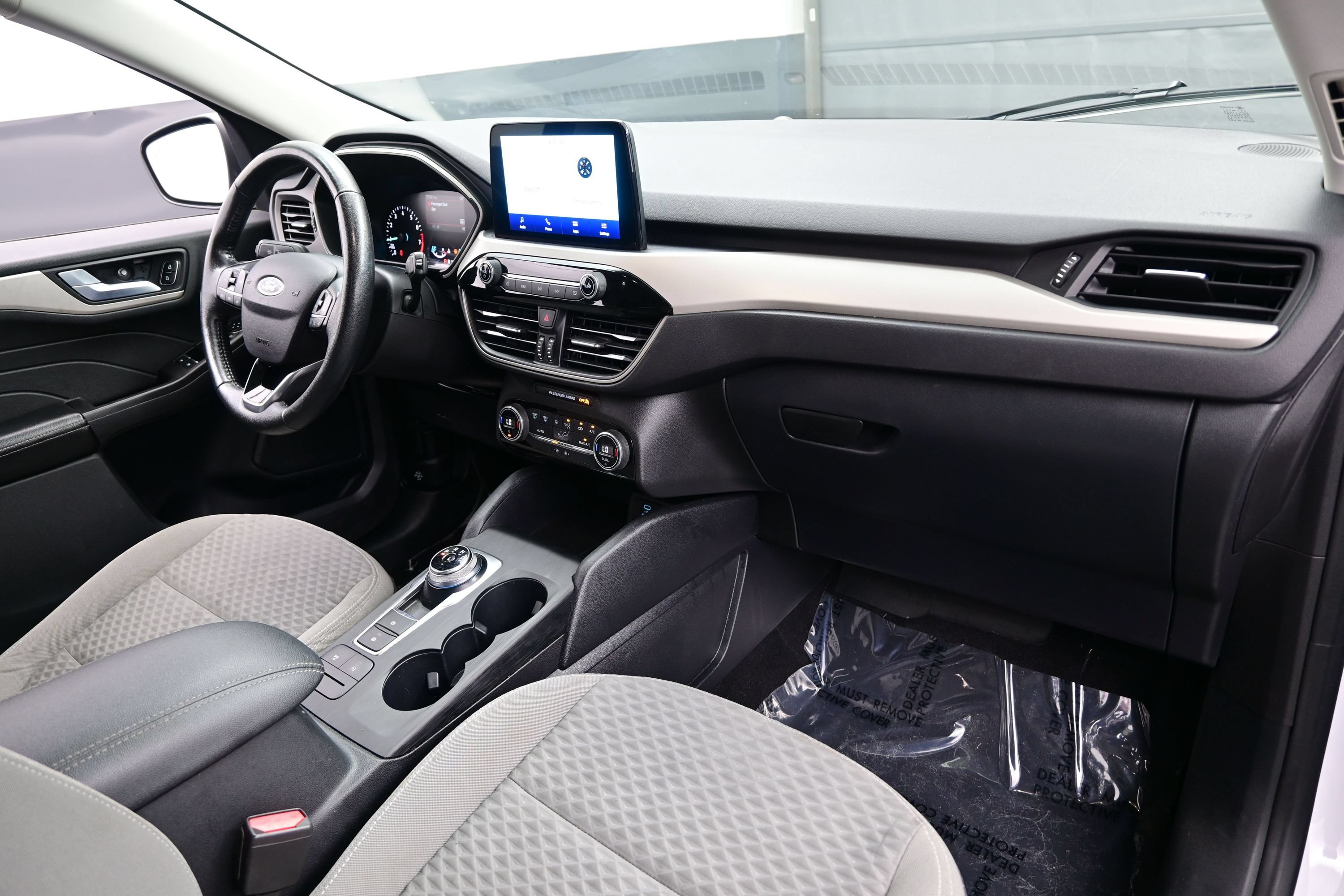 Used 2021 Ford Escape SE w/ Convenience Package FWD image 14